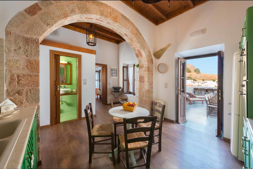 Villa Eftihia In Lindos Exteriör bild