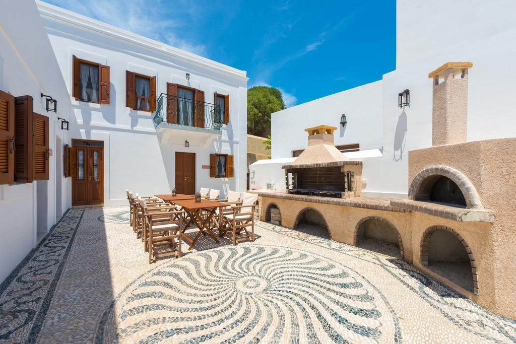 Villa Eftihia In Lindos Exteriör bild
